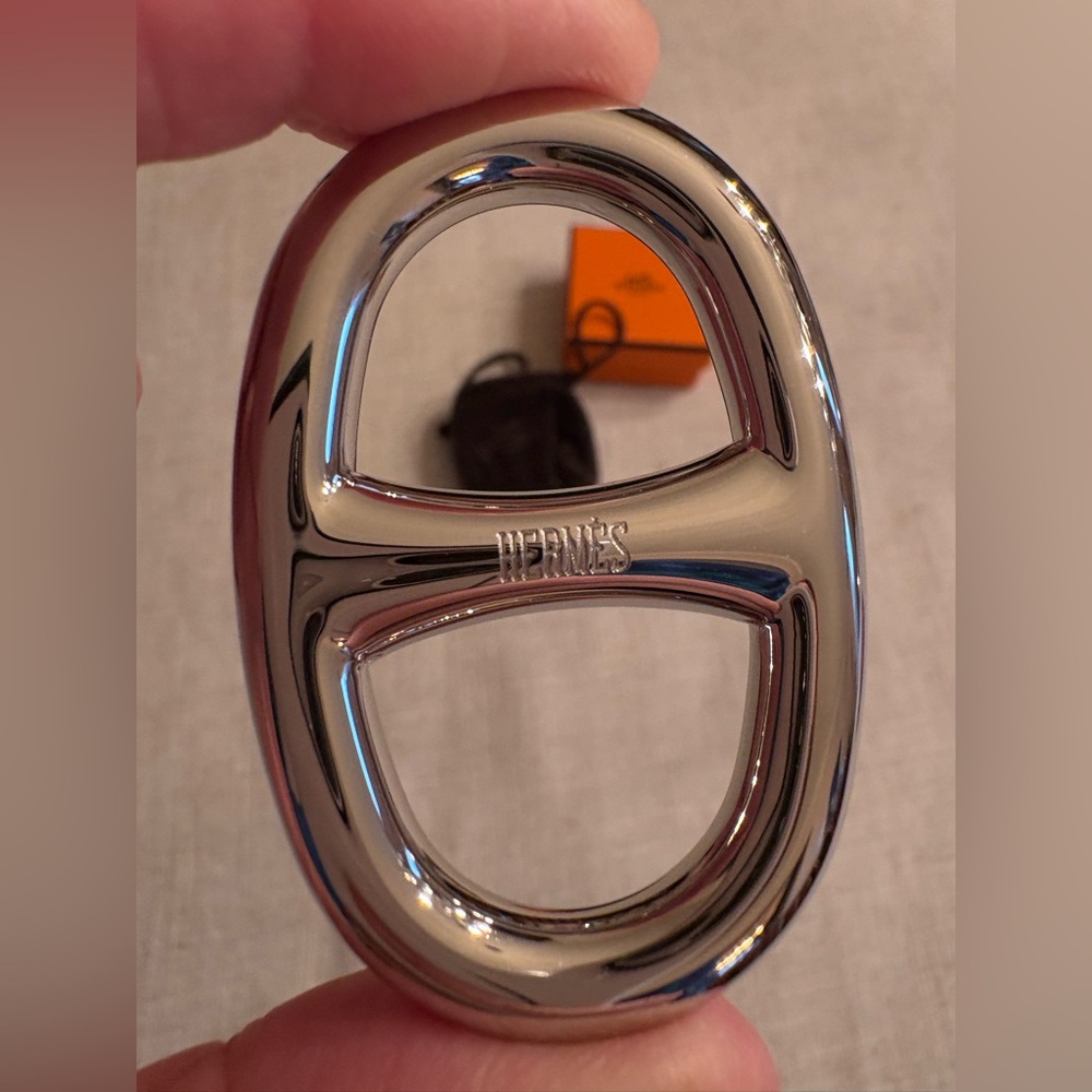 Palladium Hermès Chaine D'Ancre scarf ring. Includes box. - Picture 6 of 9